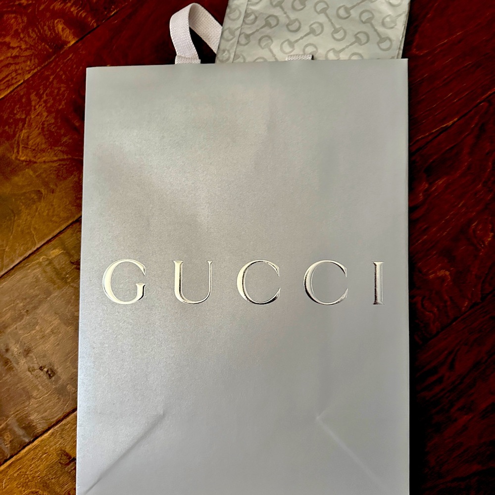 Gorgeous Gucci retail shopping bag